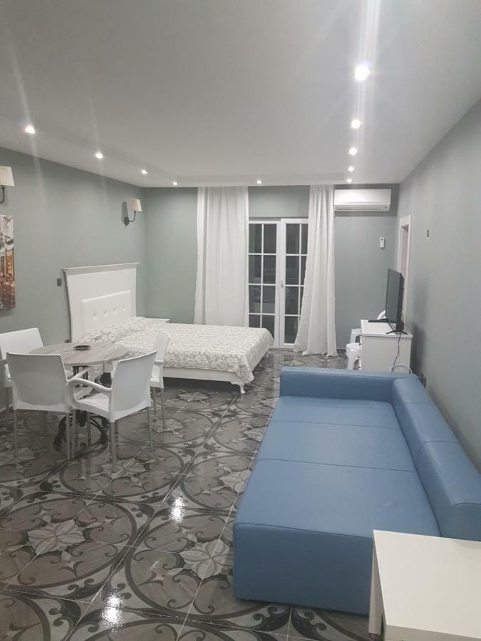 Riverside Vip Аpartments Aparthotel Napospart Kültér fotó