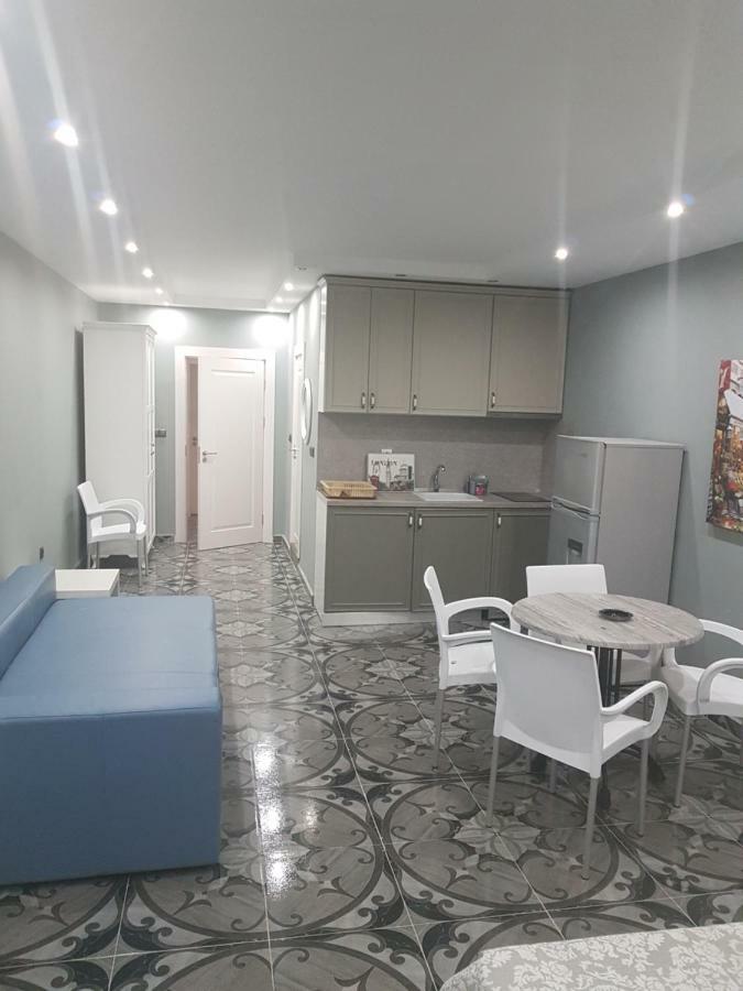Riverside Vip Аpartments Aparthotel Napospart Kültér fotó